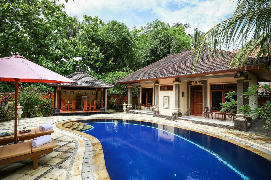 Villa Maryadi Lovina  Exterior photo