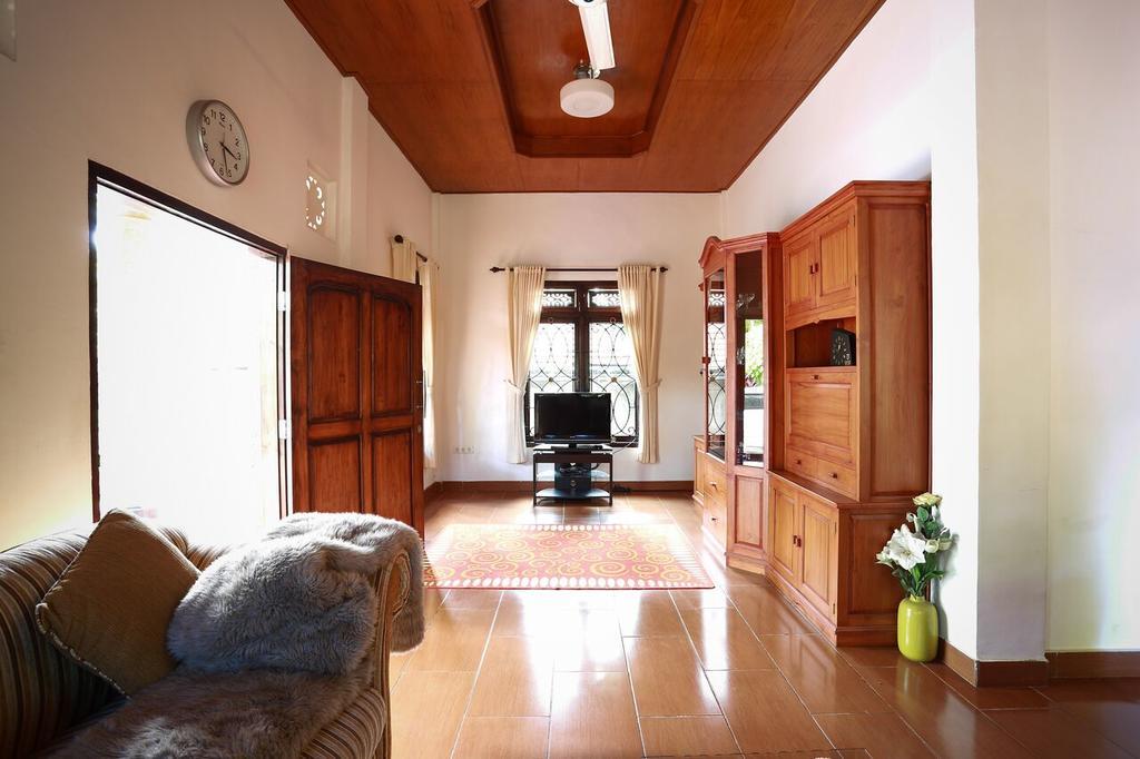 Villa Maryadi Lovina  Exterior photo